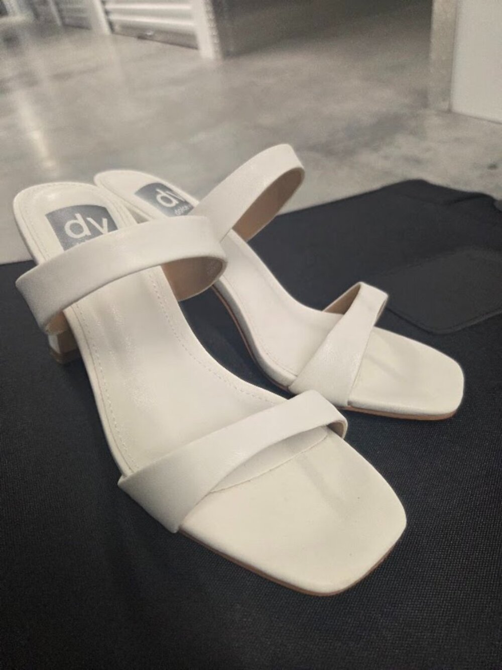 Dolce Vita Veniss Two-Band Blade Heel Dress Sandals White Size 6 - NEW